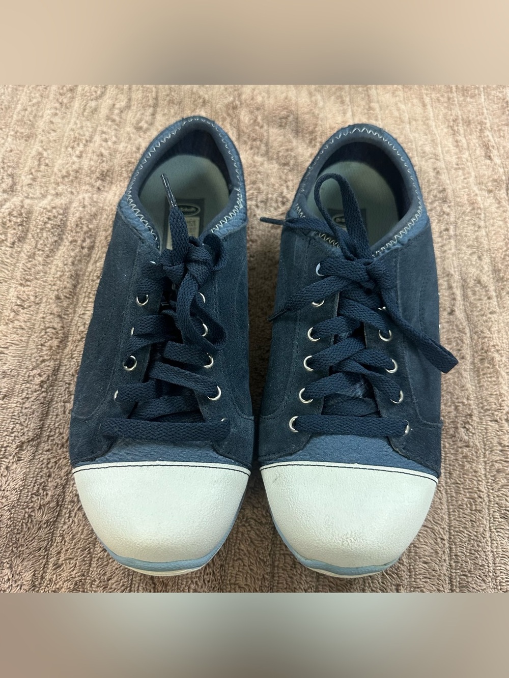 Dr. Scholl's Jamie Navy and White Suede Lace-Up Sneakers SZ:8M